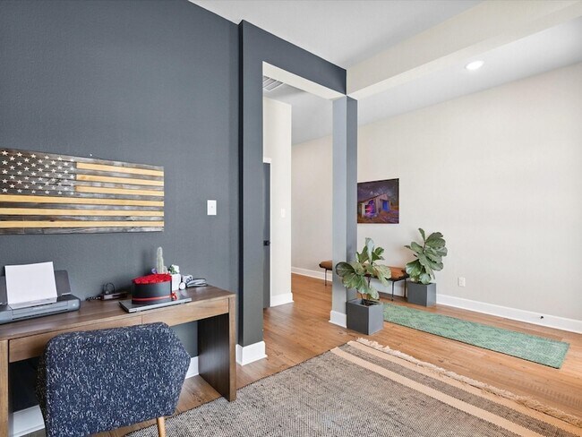 Building Photo - 2240 Lazy Dog Ln