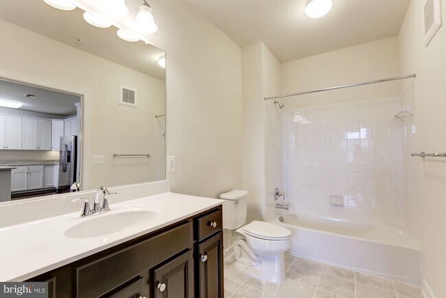 Building Photo - 13740 Endeavour Dr