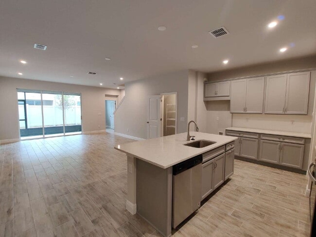 Building Photo - 6025 Grand Sonata Ave