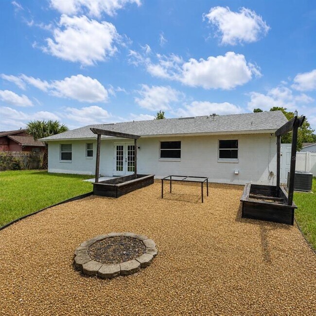 Building Photo - 1427 Benwick Way
