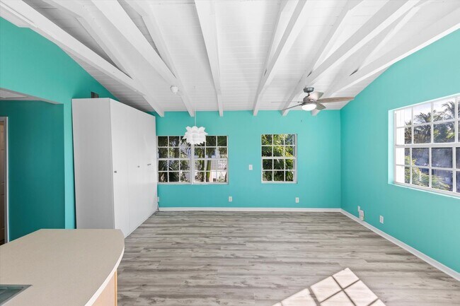 Building Photo - Canalfront 2BR/1BA Upstairs Residence – Legal Duplex | Summerland Key