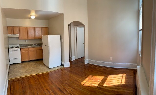 Building Photo - 4328 Osage Ave