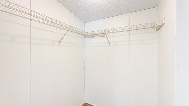 Building Photo - 1202 US-190
