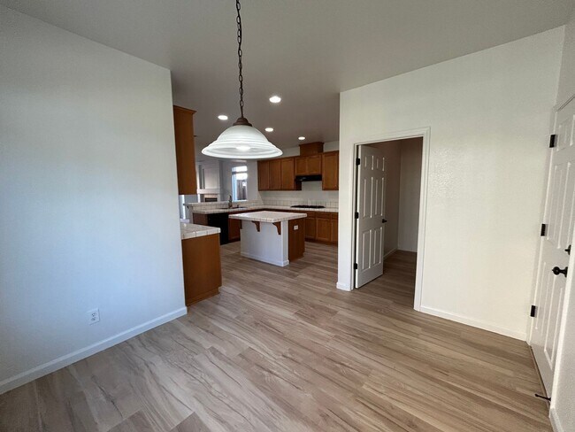 Building Photo - 5208 Harness Ct