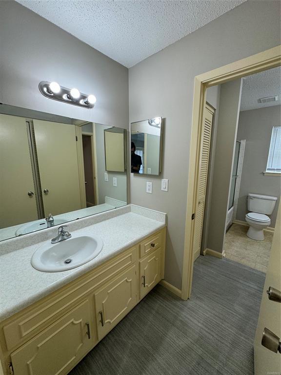 Building Photo - 1653 E Trinity Blvd