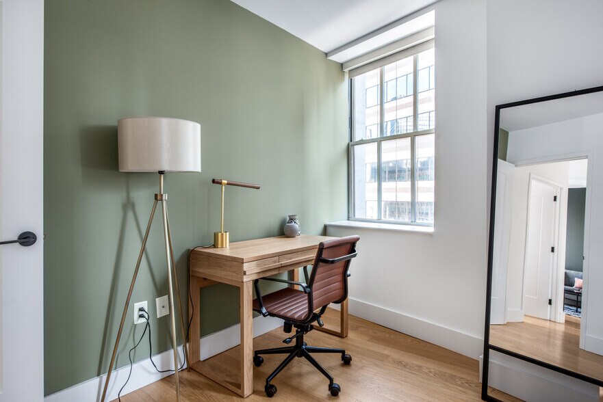 Building Photo - 250 Mott St