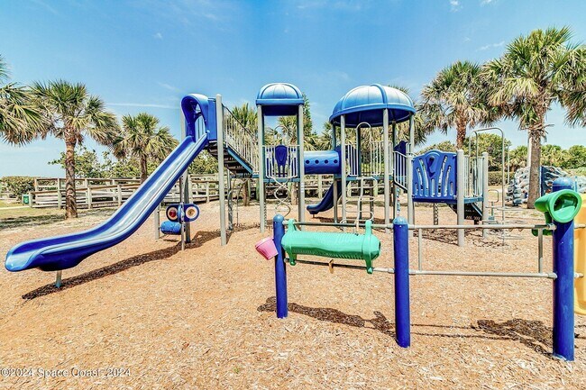 Building Photo - 2805 N Hwy A1A