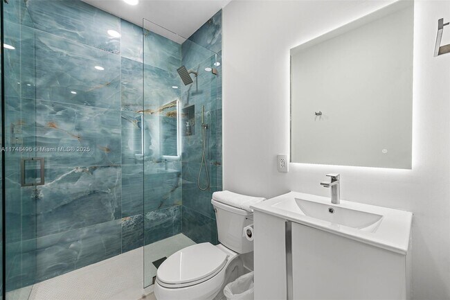 Building Photo - 13600 SW 67th Ave