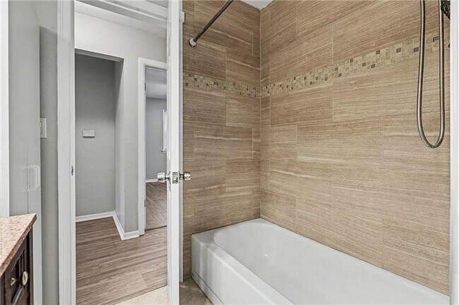 Building Photo - 5807 Averill Ave SW