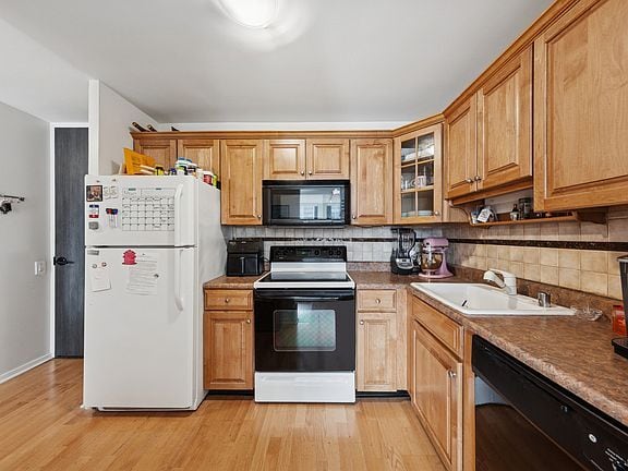 Building Photo - 1030 N State St