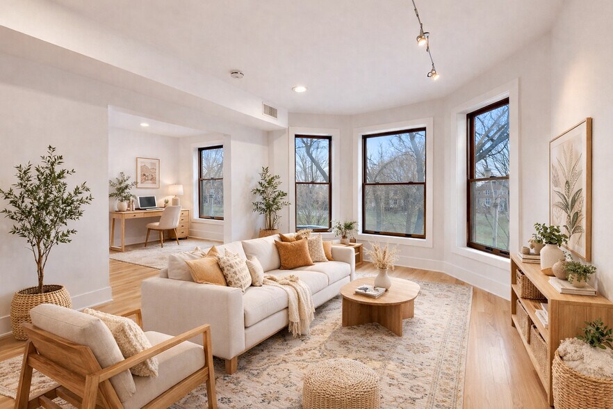 Building Photo - 2132 N Oakley Ave