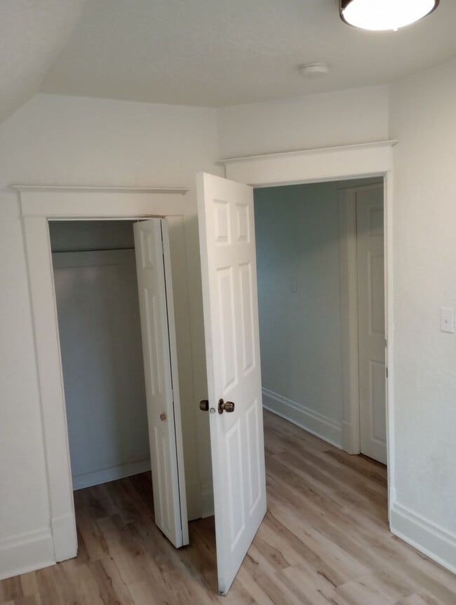 Building Photo - LEASE TO OWN $1800 MO