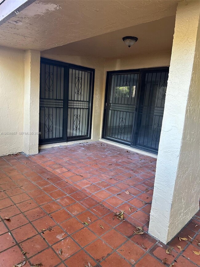 Building Photo - 9255 SW 125th Ave