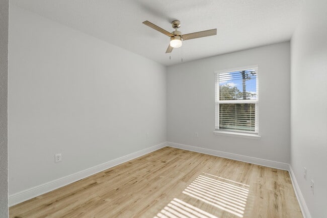 Building Photo - 73 Sandhill Pines Dr