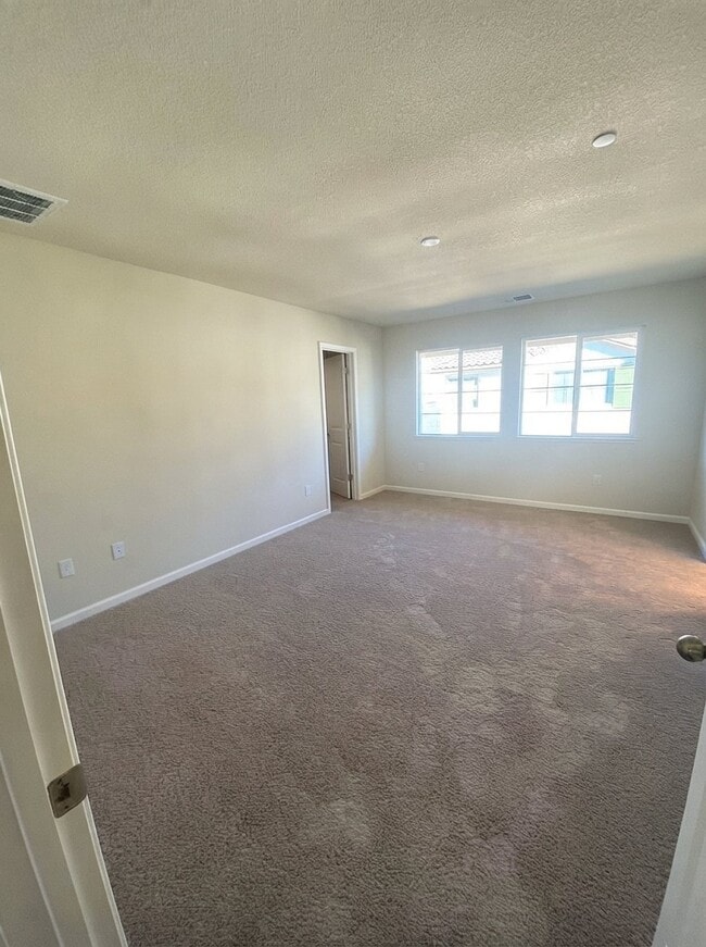 Building Photo - 2712 Hawaiian Petrel Ave