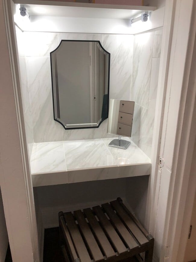 Building Photo - Annesley - 1438-1440 S 72nd Street