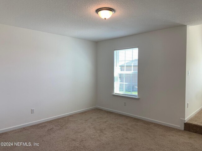 Building Photo - 810 Laurel Valley Dr