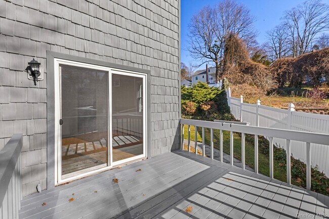 Building Photo - 45 Pamela Ln