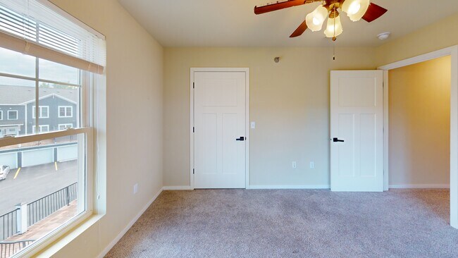 Building Photo - 2018 Campbell Rd