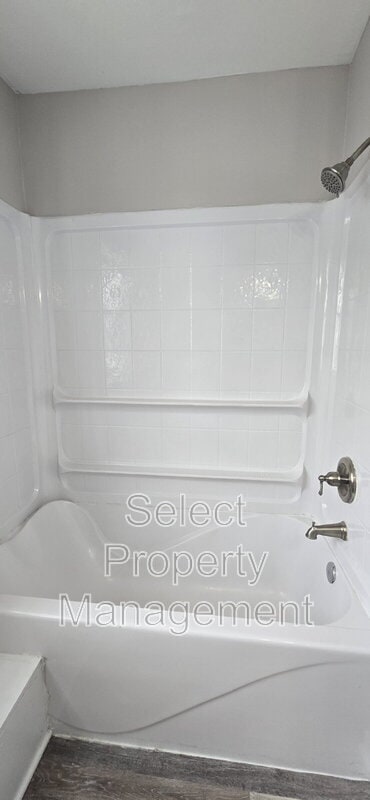 Building Photo - 724 Kinnaird Ave