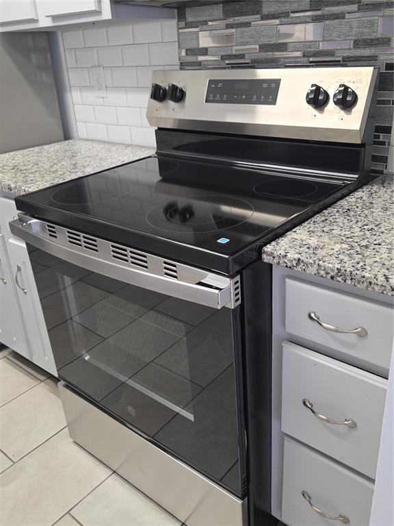 Building Photo - 807 McLain Ct