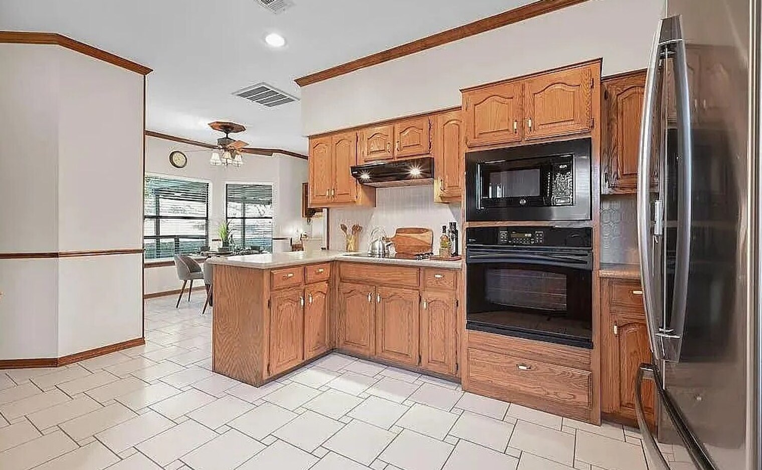 Building Photo - 415 New Lido Dr