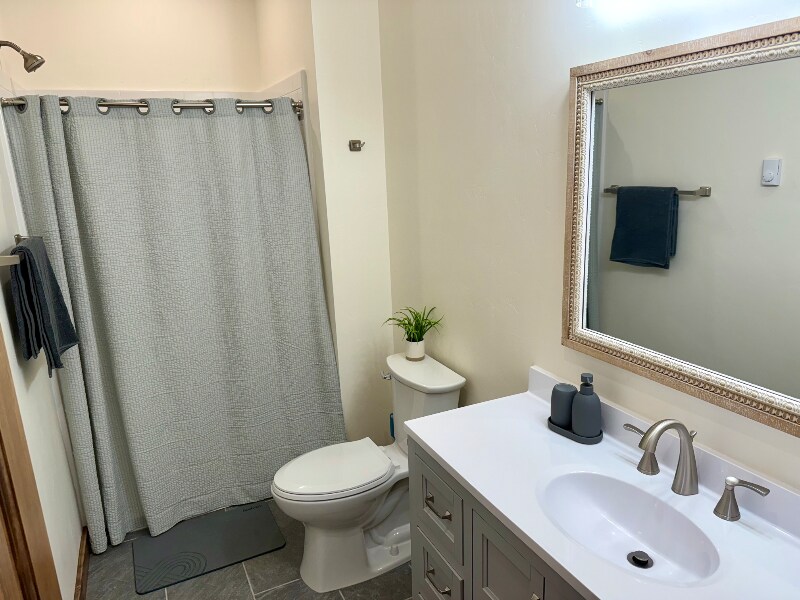 Building Photo - 27945 Island Butte Ln