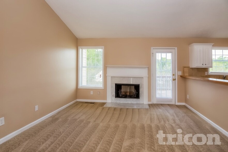 Building Photo - 50 Weldon Pl