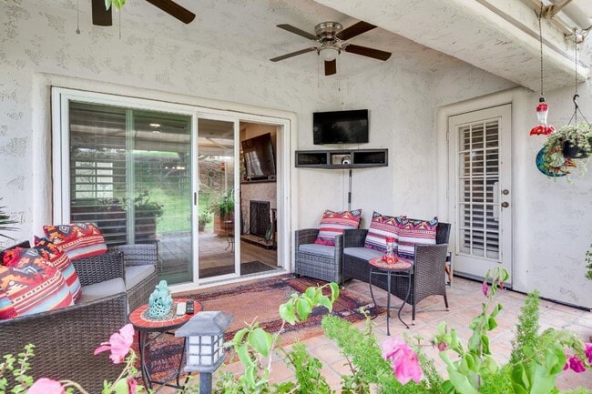 Building Photo - 474 Evergreen Ash