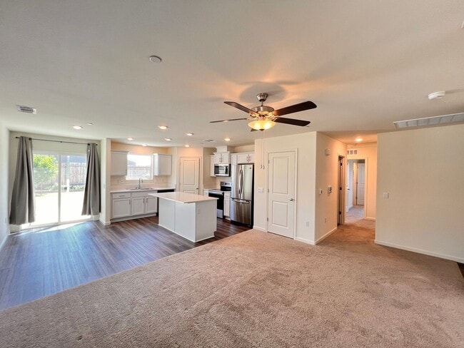 Building Photo - 8603 Lunascape Ave