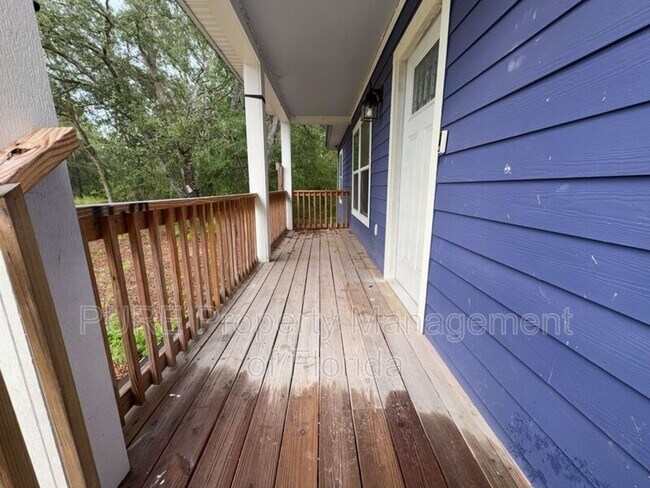 Building Photo - 11330 NE 66th Ln