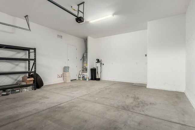 Building Photo - 7747 S 167th Ave