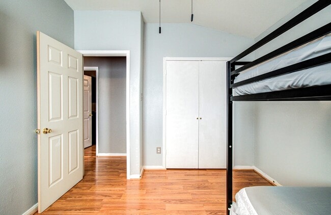 Building Photo - 19943 Black Pearl Ct