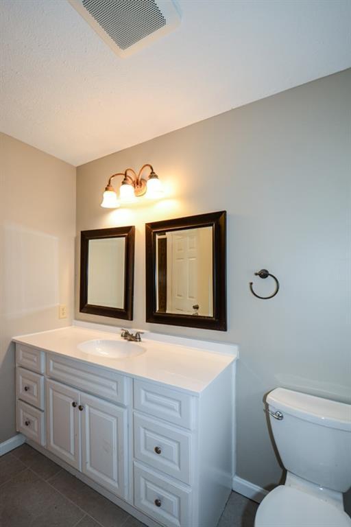 Building Photo - 1316 White Oak St SE