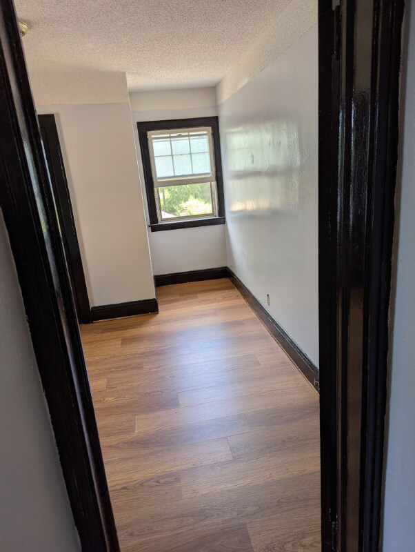 Building Photo - 3739 N Lyndale Ave