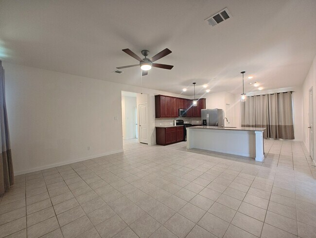 Building Photo - 7802 Winter Hawk Cir