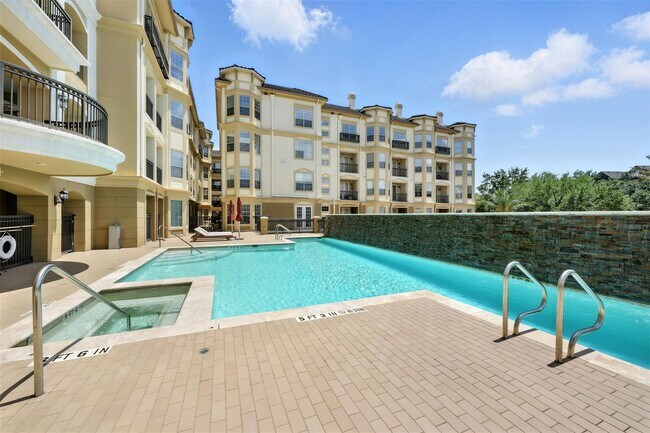 Building Photo - 7575 Kirby Dr