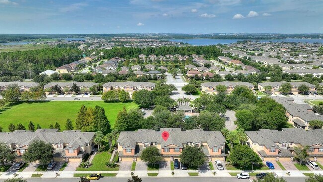 Building Photo - 1220 Priory Cir