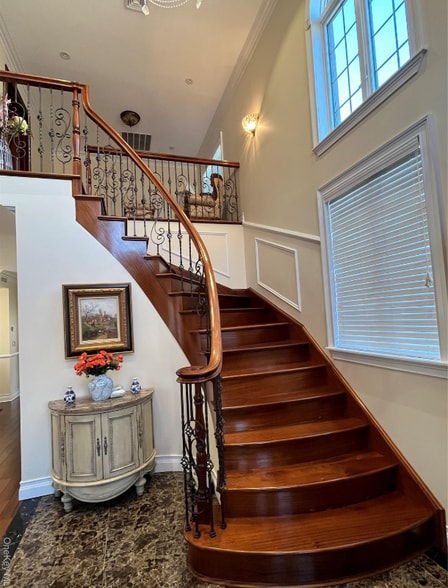 Building Photo - 55-69-69229 229th St