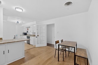 Building Photo - 404 Nottingham Dr