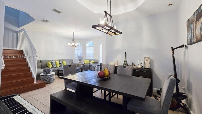 Building Photo - 5109 SW 141st Ave