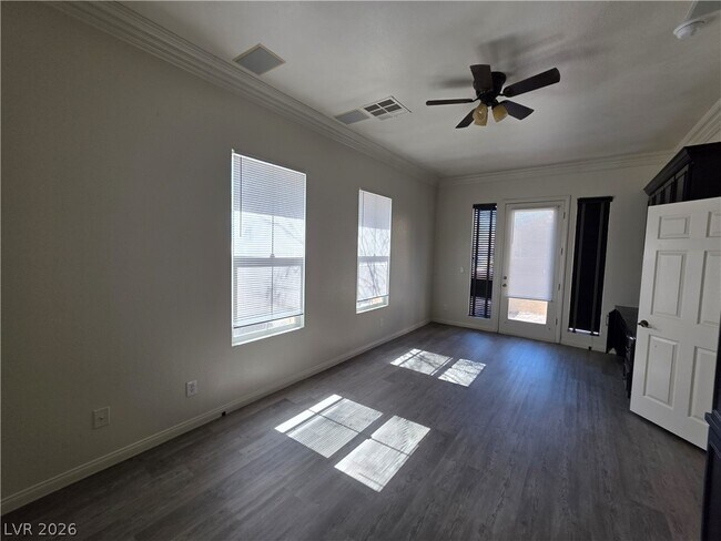 Building Photo - 9338 Wilderness Glen Ave