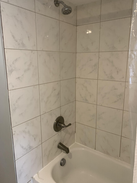 Shower - 3607 Newton Ave