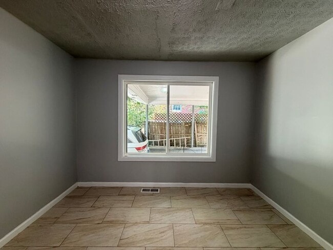 Building Photo - 2157 Nelms Dr SW