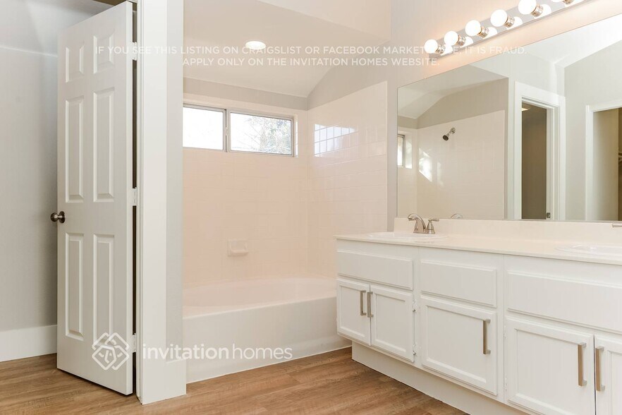 Building Photo - 1415 Heather Ridge Rd