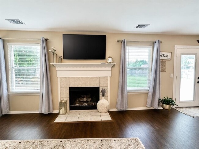 Building Photo - 817 Tapestry Cove