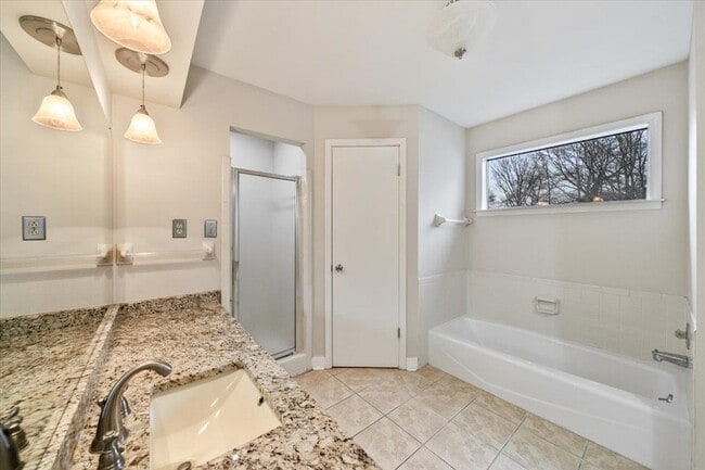 Building Photo - 9281 Fletcher Trace Pkwy