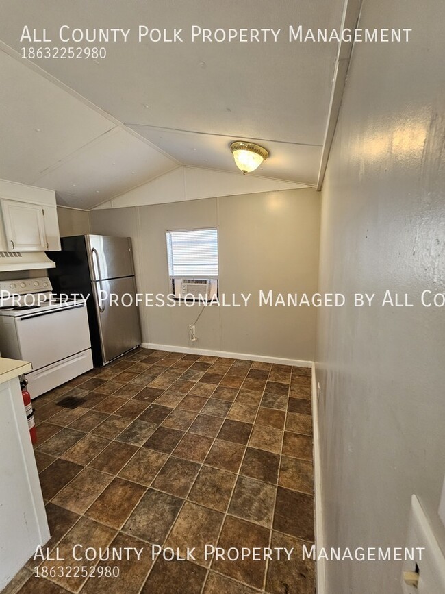 Building Photo - Awesome 2-Bedroom Mobile Home For Rent in ...