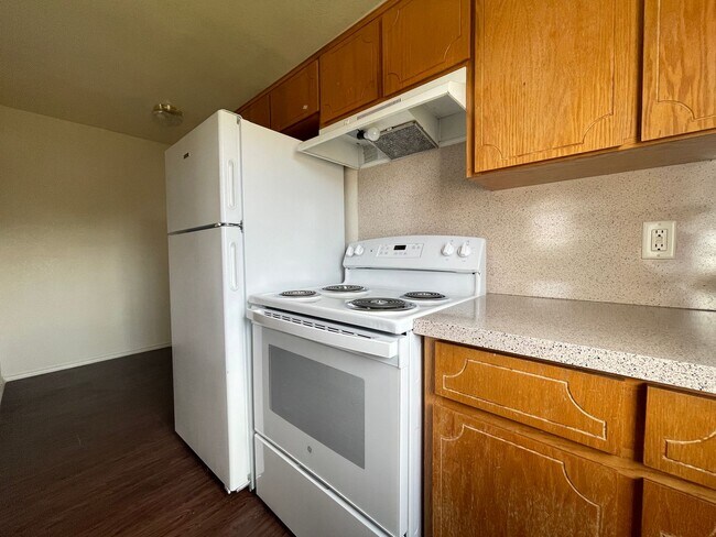 Building Photo - 1706 Tanner Cir