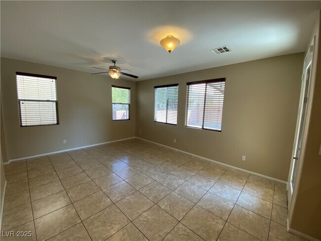 Building Photo - 8425 Orly Ave